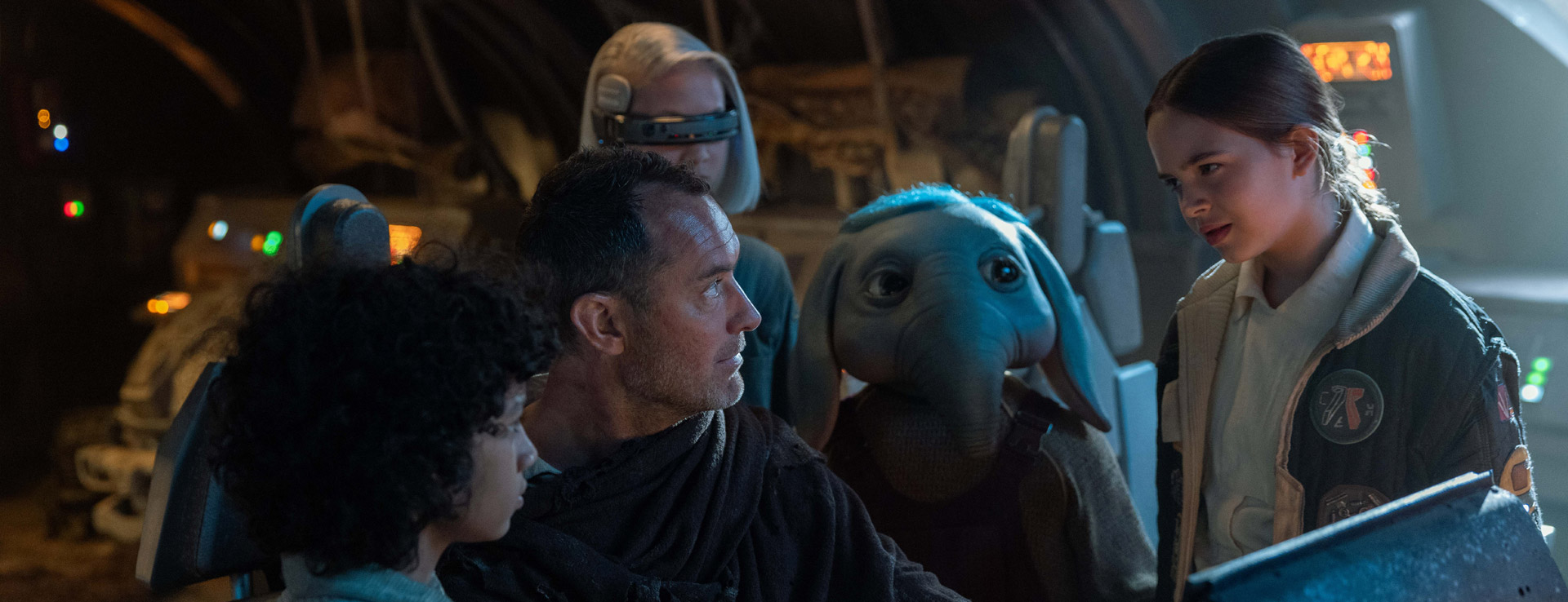 (L-R): Wim (Ravi Cabot-Conyers), Jod Na Nawood (Jude Law), KB (Kyriana Kratter), Neel (Robert Timothy Smith), and Fern (Ryan Kiera Armstrong) in in Star Wars: Skeleton Crew.